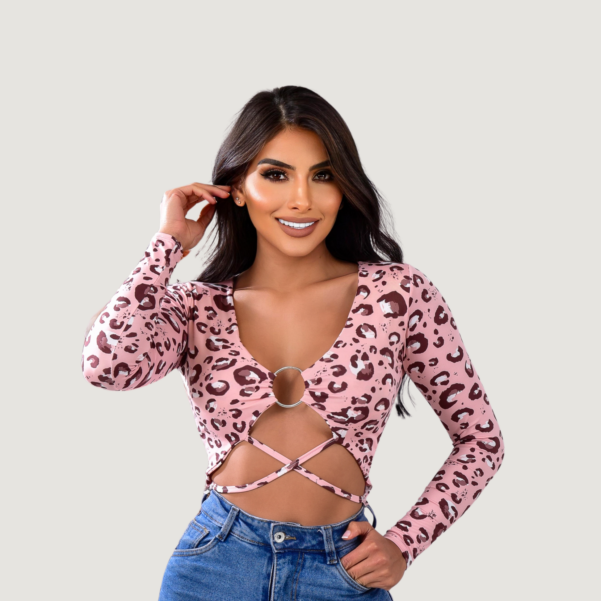 Long sleeve crop top- open neckline - Saida Fashion 