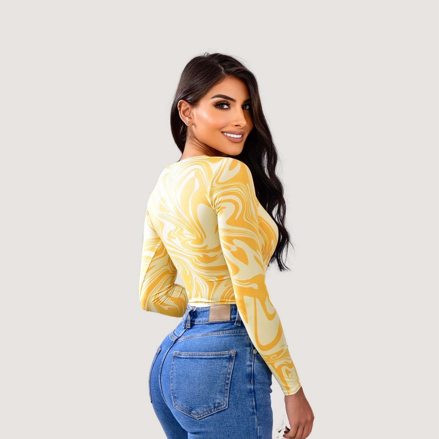Long sleeve crop top- open neckline - Saida Fashion 