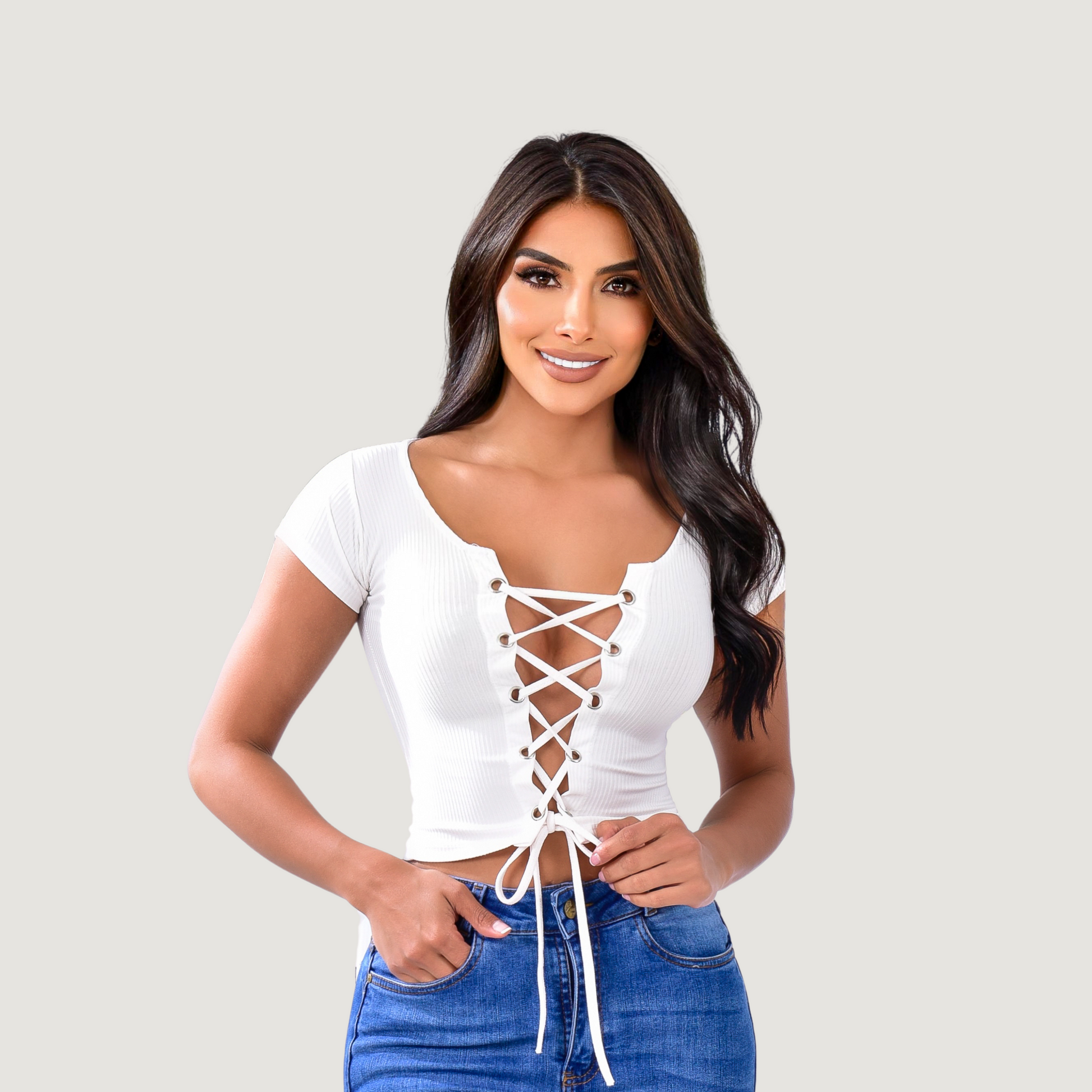 Criss cross crop top with lace-up neckline - Saida Fashion 