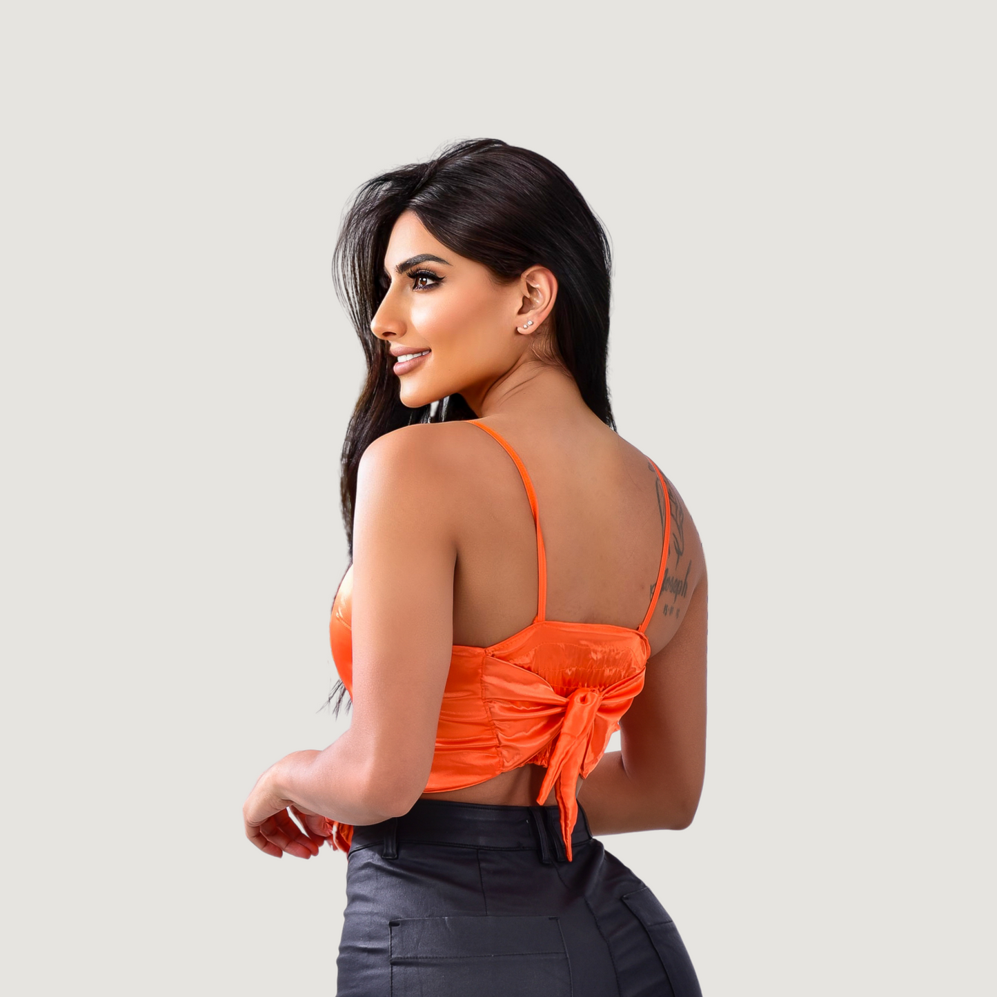 Silk crop top with straight neckline - Saida Fashion 