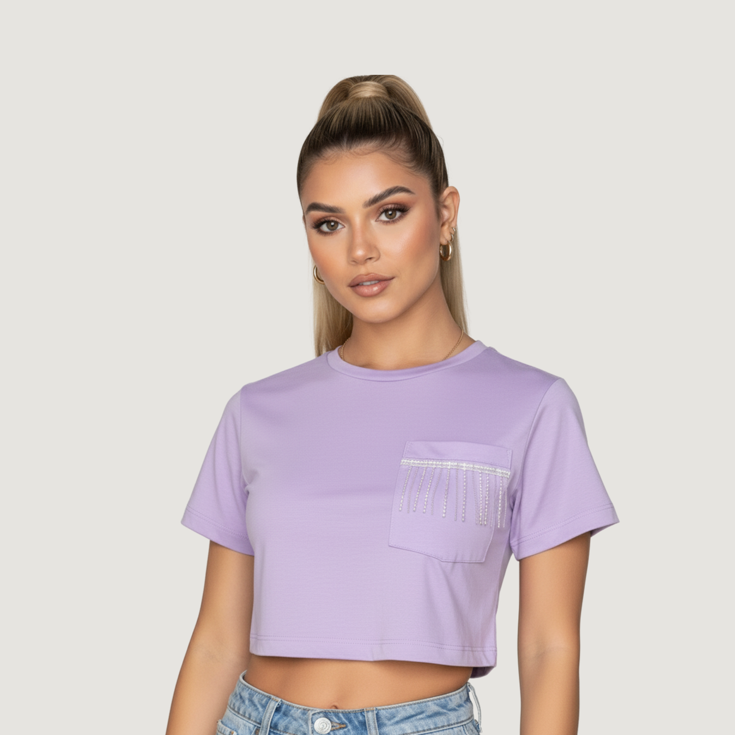 T-Shirt Crop Top - Loose Fit - Chain Detail..