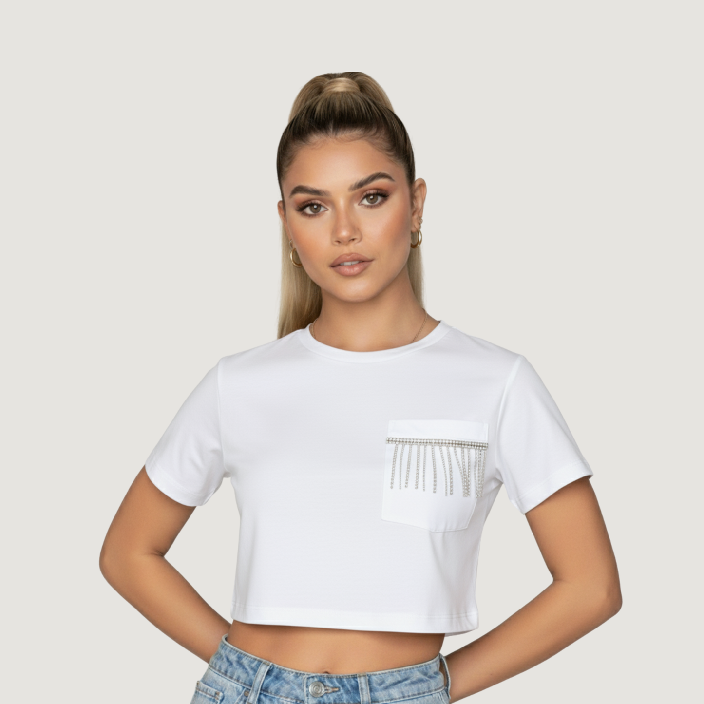 T-Shirt Crop Top - Loose Fit - Chain Detail..